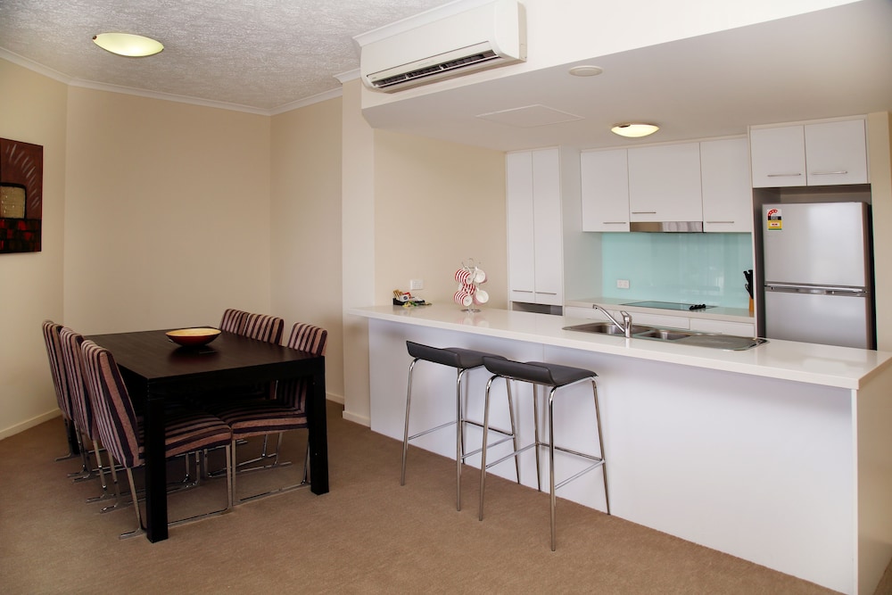 Toowoomba Central Plaza Apartment Hotel 54/57