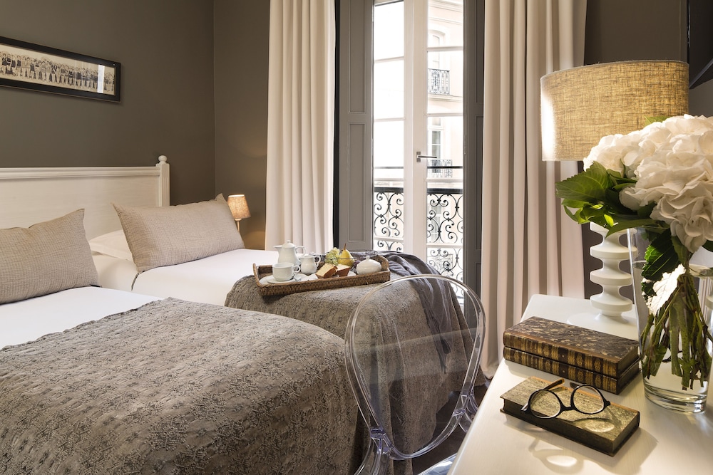 COMFORT, DOUBLE BED
