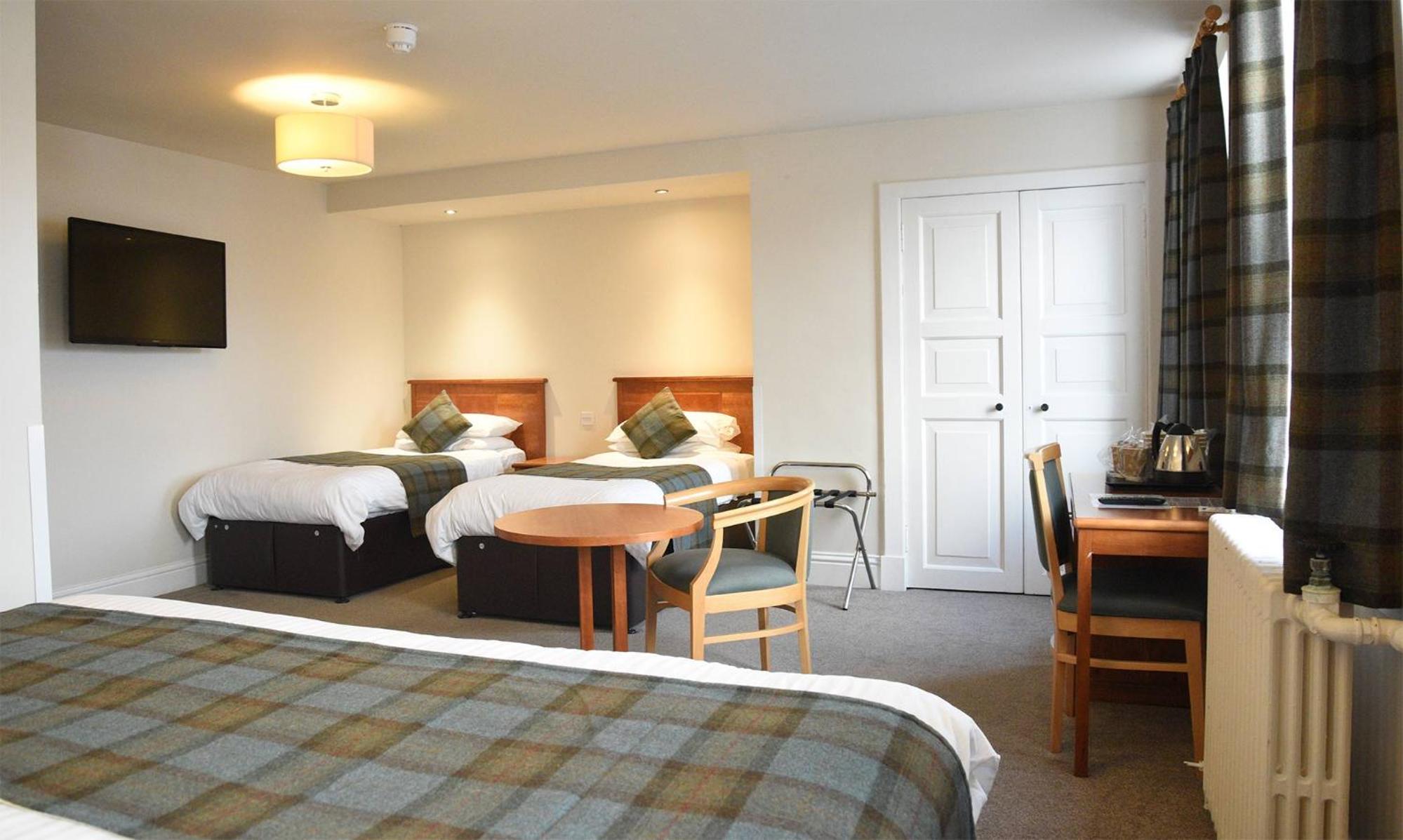 غرفة عائلية بإطلالة على البحر، The Royal Hotel, Portree 6/10