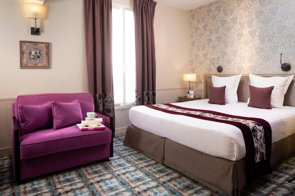 Hotel Monceau Wagram 9/69