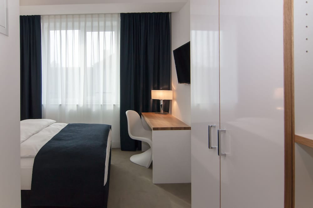Bayer 89 Vi Vadi Hotel 20/51