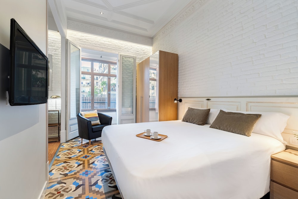Fuster Apartments 10/50