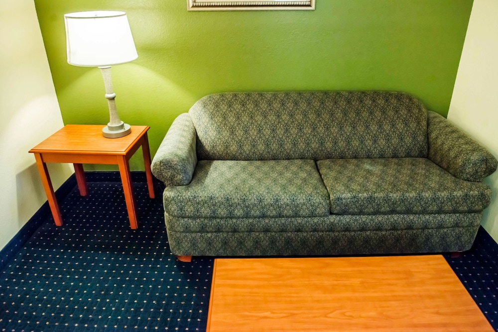 Comfort Inn & Suites Chipley I-10 21/34