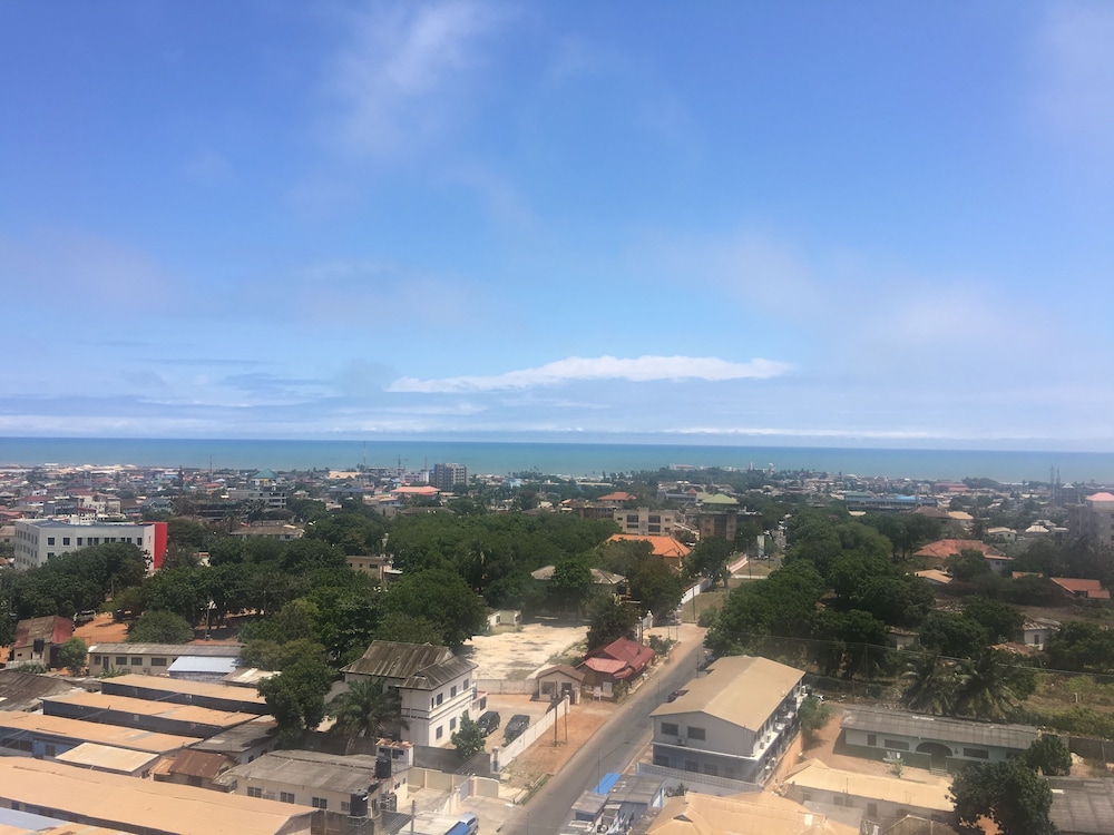 Chateau Towers Hotel Apartment 28/33