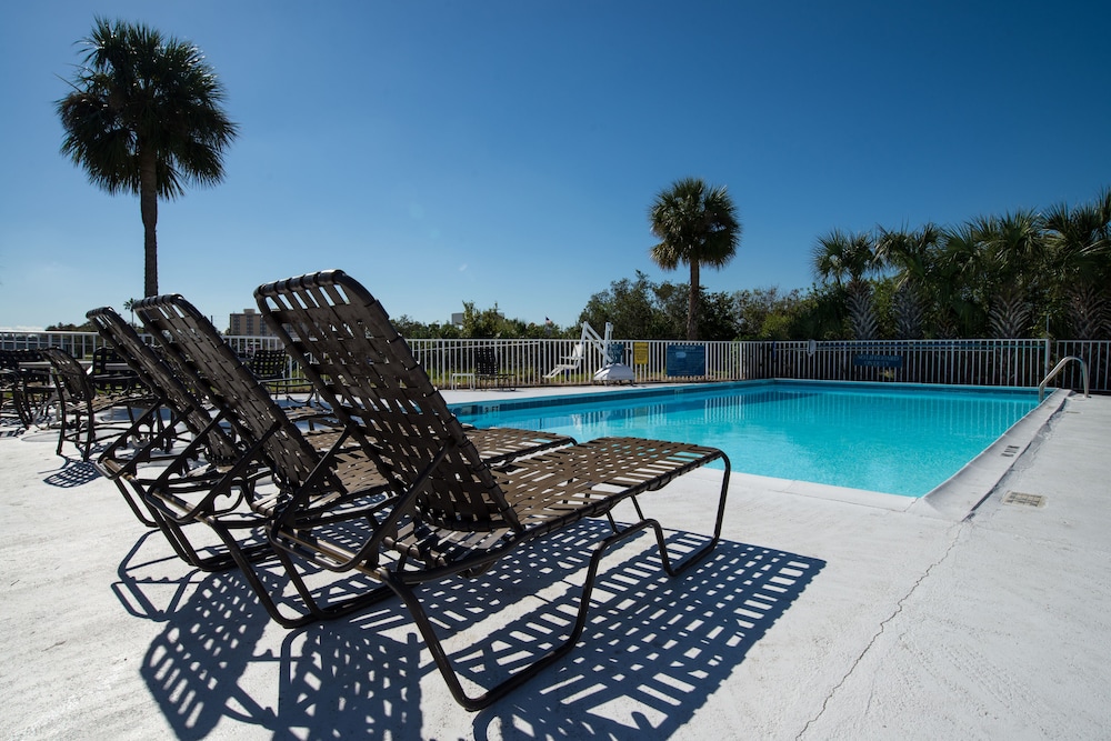 Howard Johnson by Wyndham Orlando Lake Buena Vista South 42/47