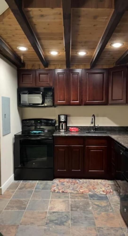 Plaza Suites Downtown New Orleans 7/50