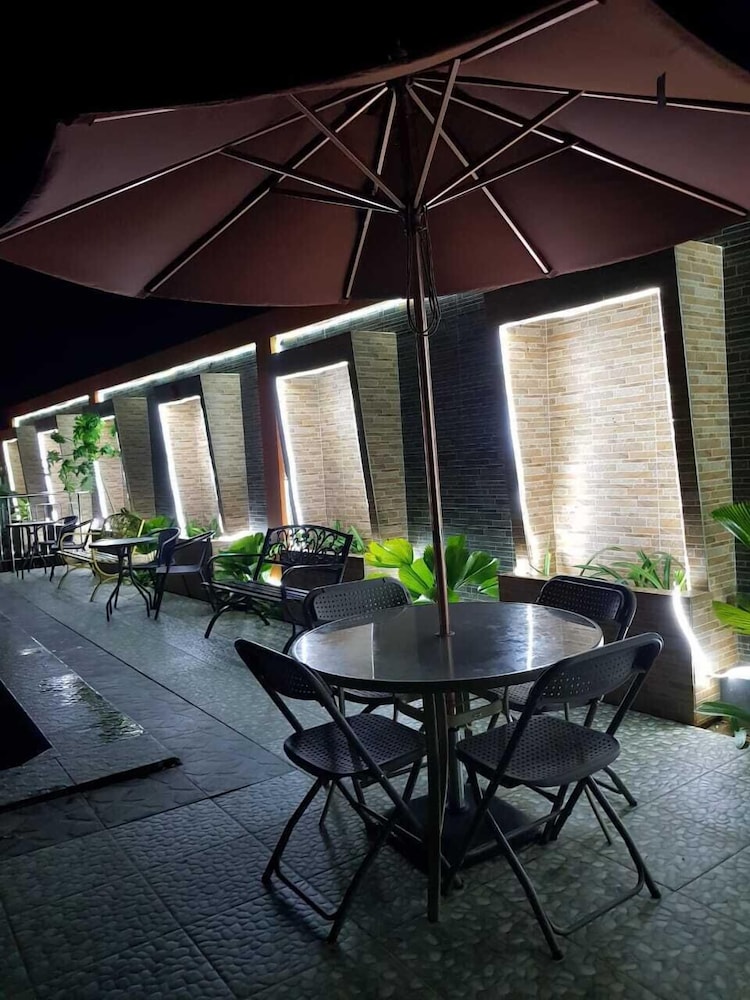 Fortune Front One Hotel Kendari 13/33