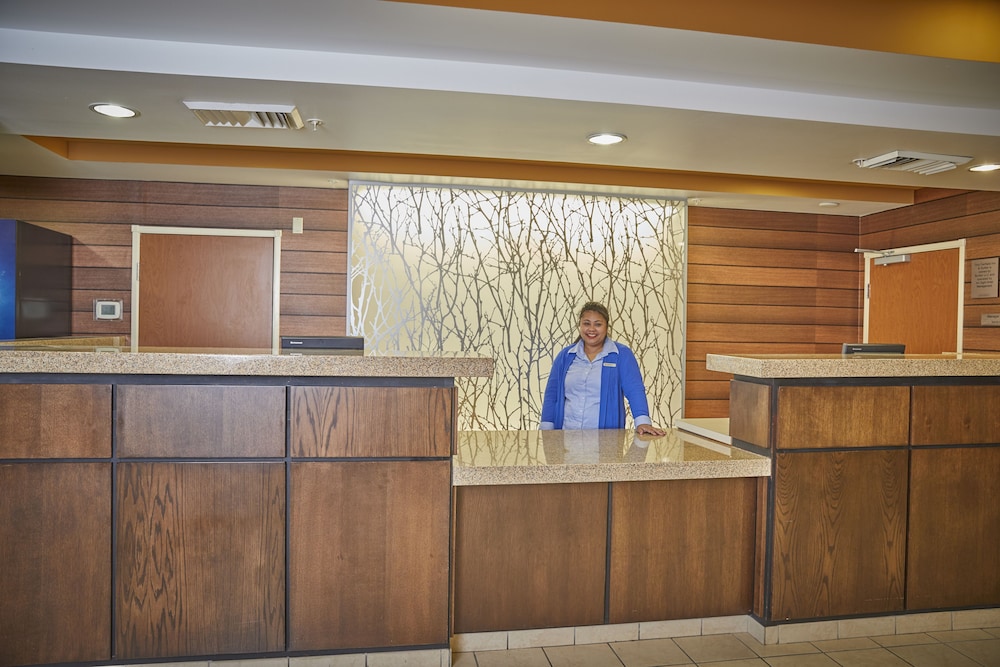 Fairfield Inn Suites By Marriott Burlington 9/32
