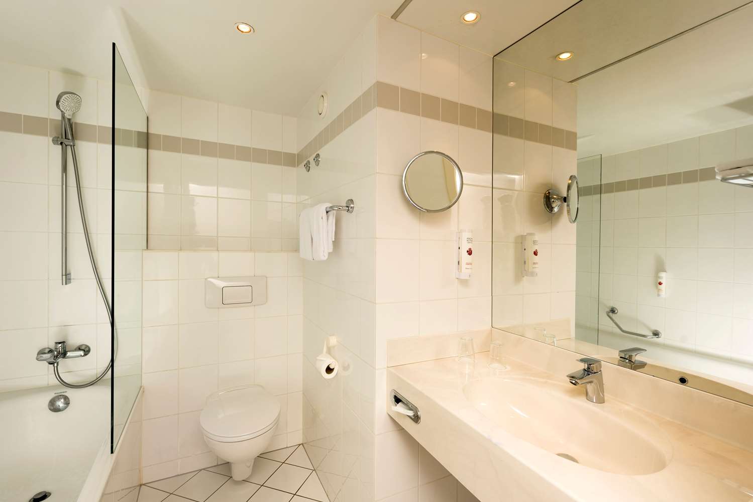 Ramada by Wyndham Hannover 43/43