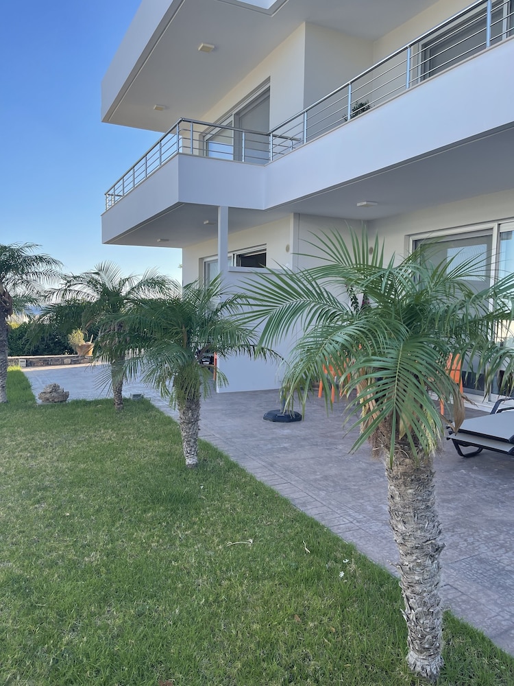 Villa Proistakis 30/34