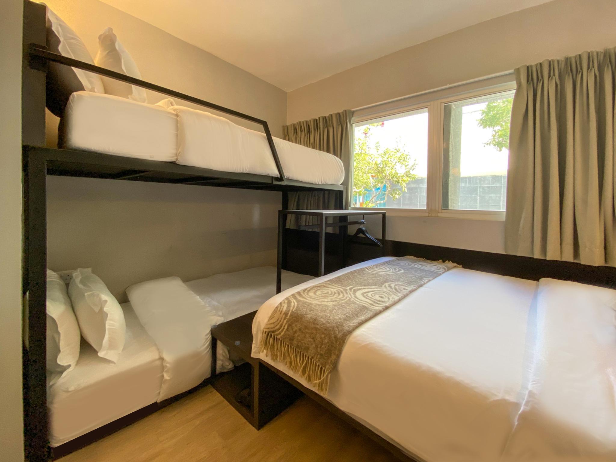 Cabin, Double and Twin Beds, Private Bathroom, Xl