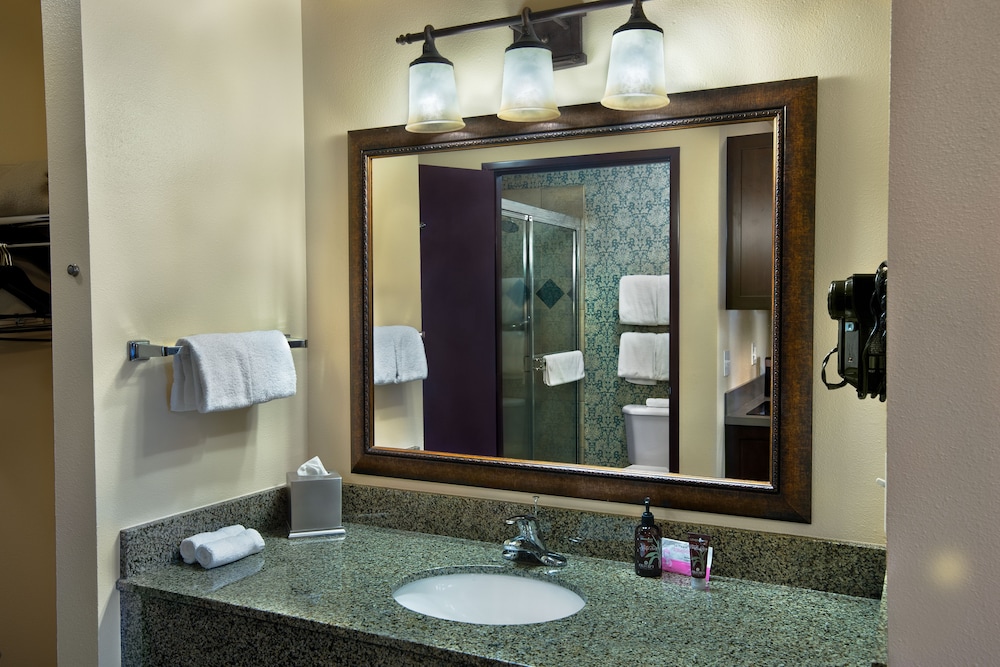 Oxford Suites Pendleton 17/54