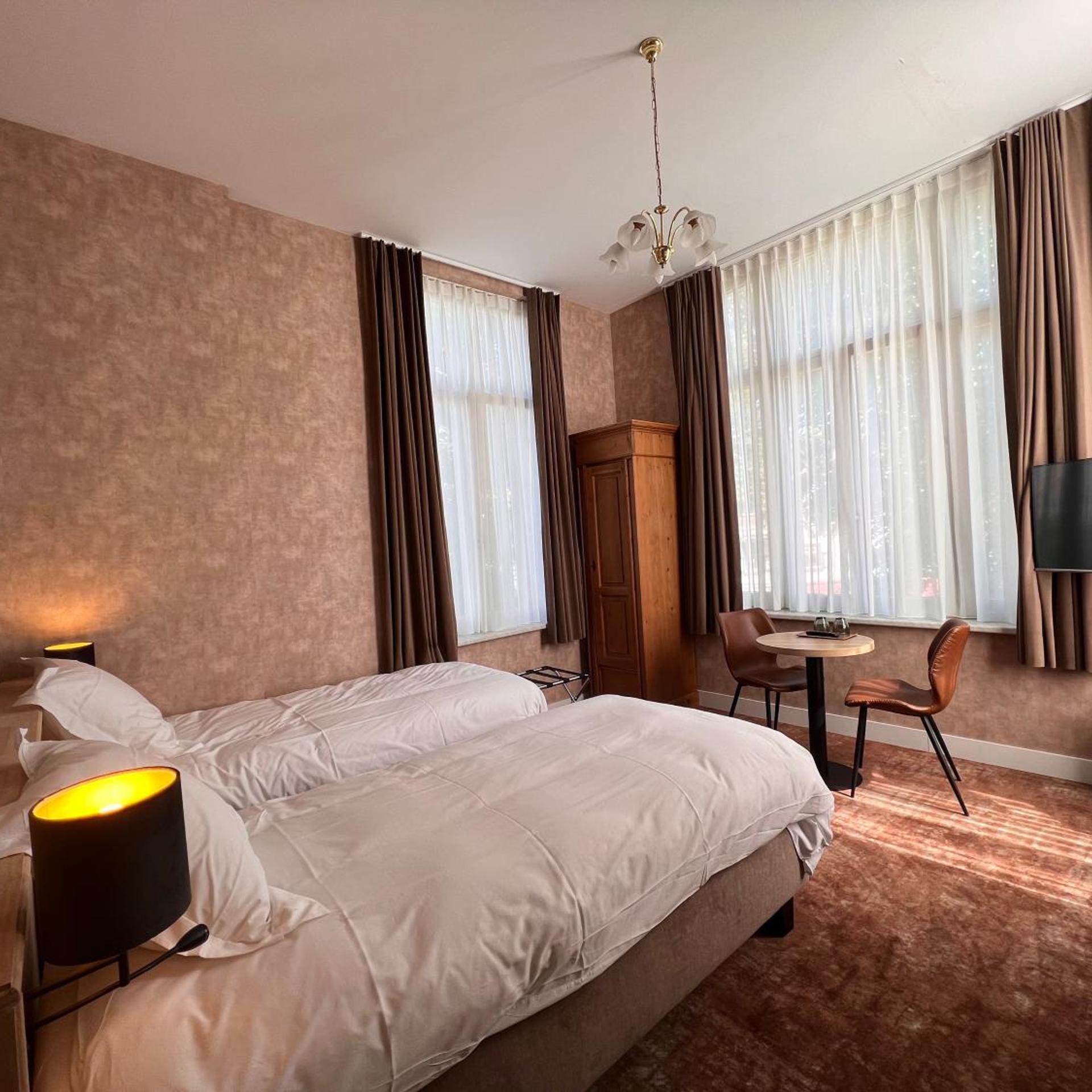 Hotel Canteklaar 11/50