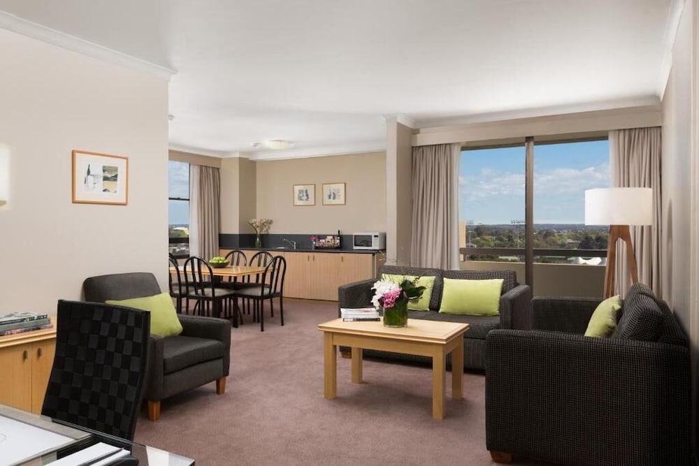 Rydges North Sydney 24/50