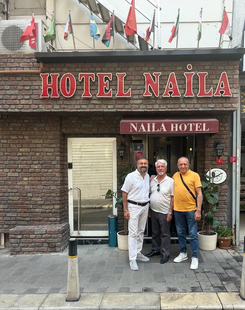 Naila Hotel 2/69