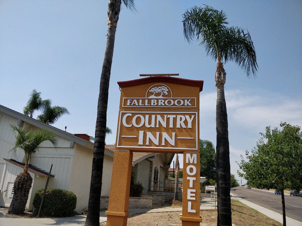 Fallbrook Country Inn 9/65