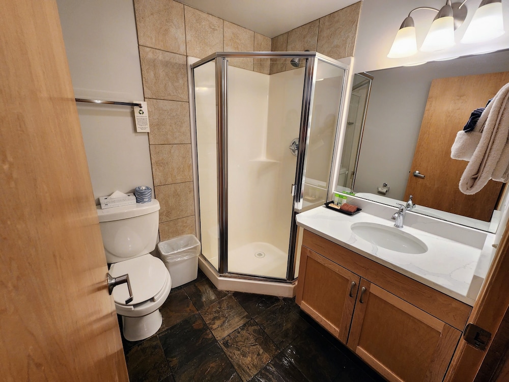Sunset Resorts Canmore 46/50