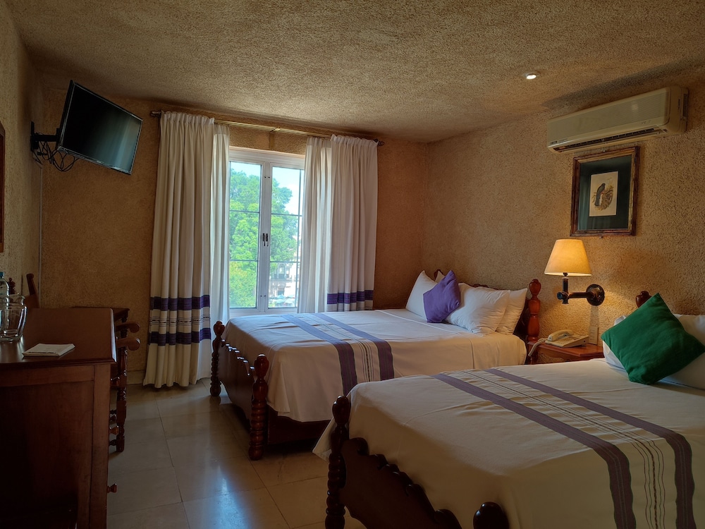 Hotel Marques del Valle 12/50