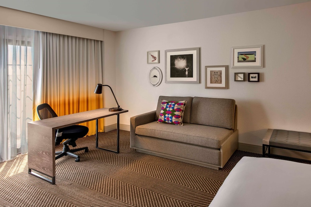 Doubletree By Hilton Austin 37/60