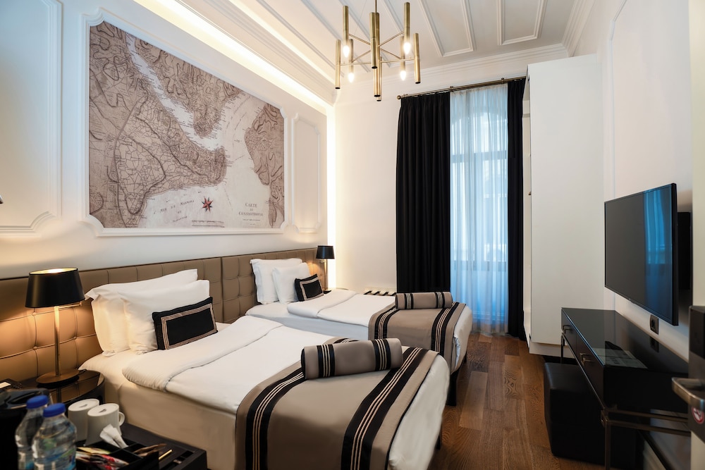 SUPERIOR, TWIN BEDS