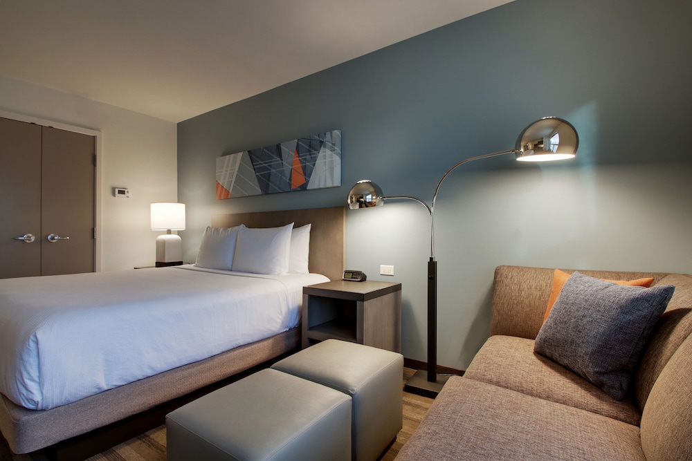 Hyatt House Oak Brook 18/64