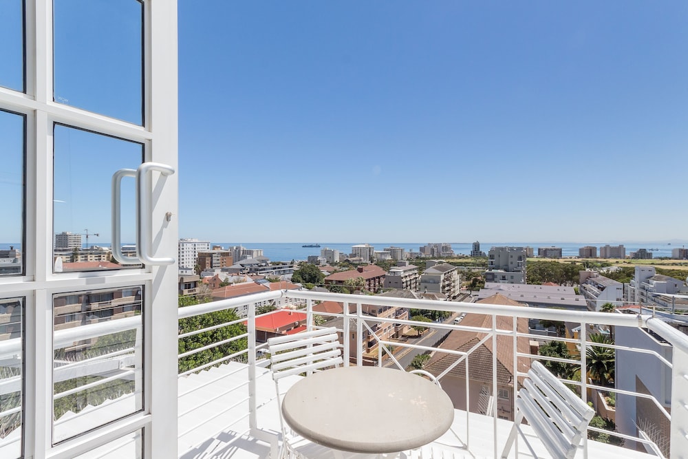 Romney Park All Suite Hotel And Spa 65/74