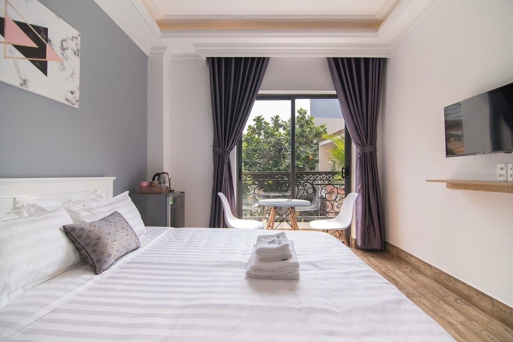 The Passion Hotel Airport - 5 minutes to Tan Son Nhat 19/50