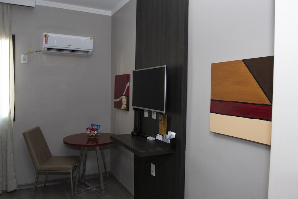 CLASS HOTEL GUAXUPE 37/50