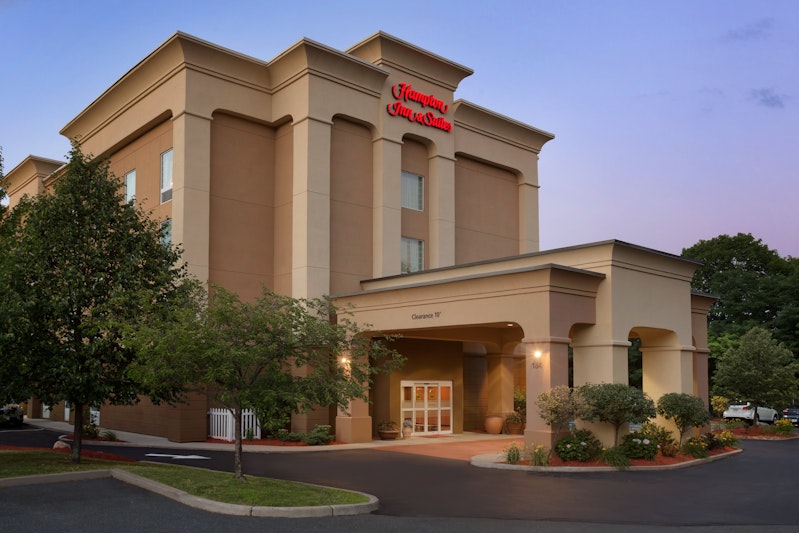 Hampton Inn & Suites Greenfield 28/29