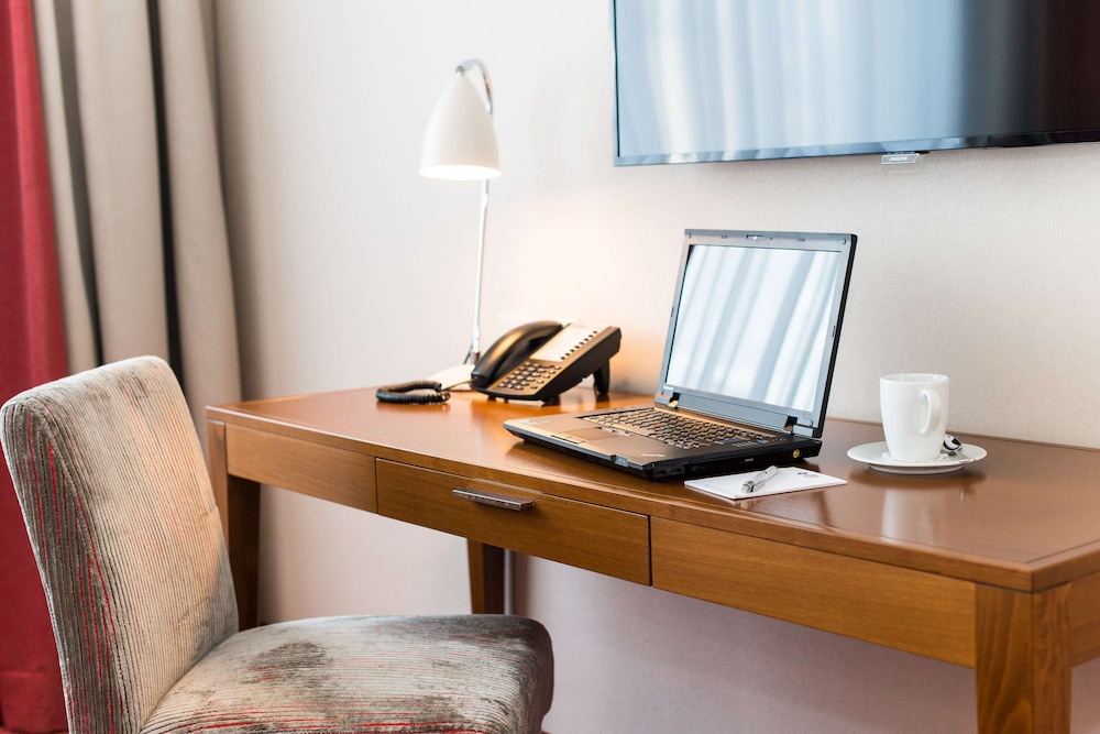 Best Western Plus Hotel St. Raphael 42/48