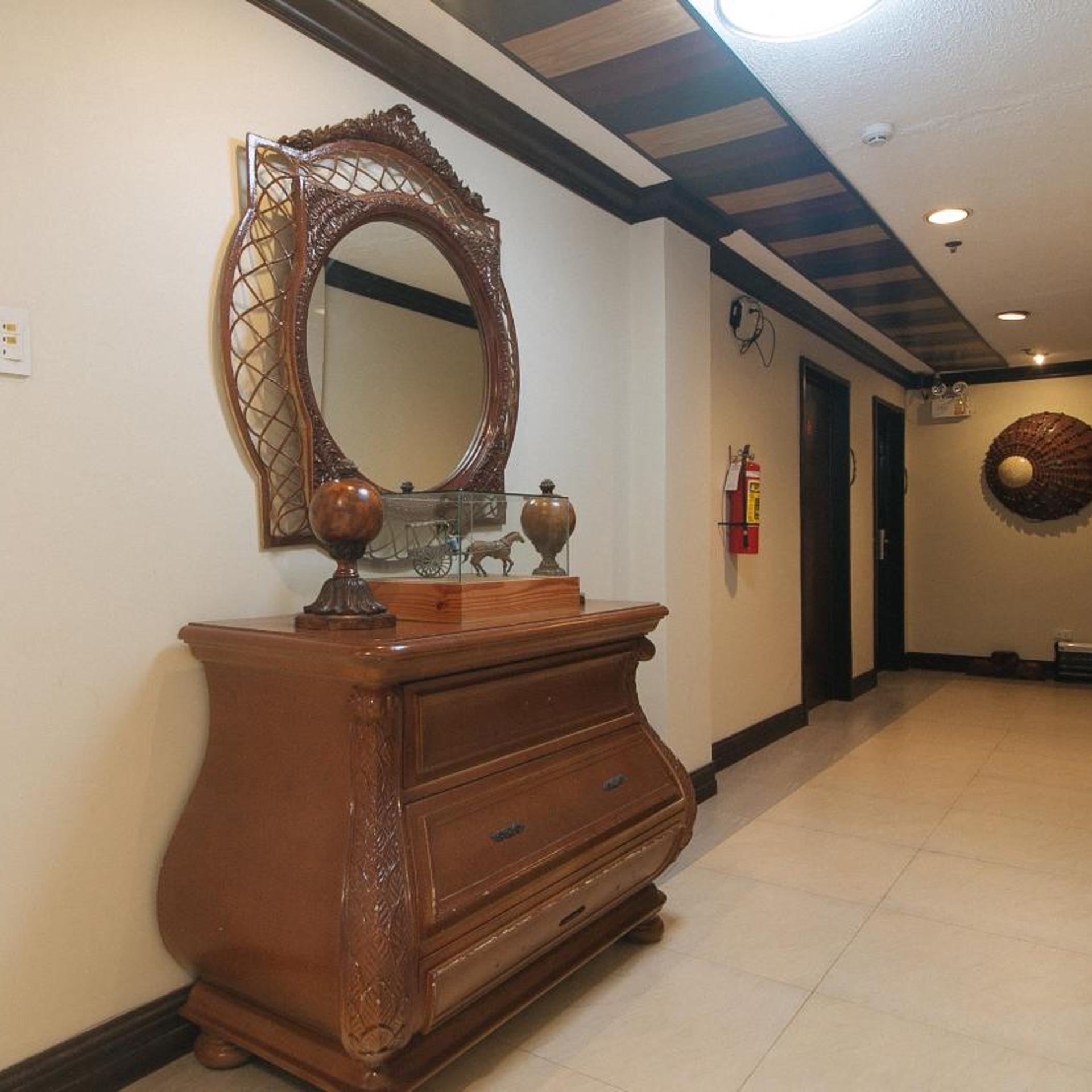 Reddoorz near Landers Superstore Cebu City 9/50