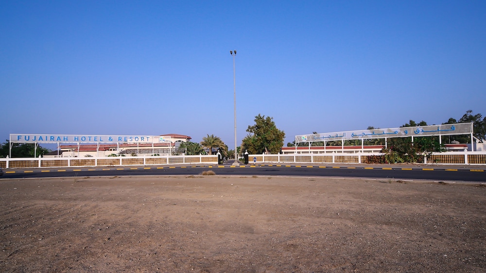 Fujairah Hotel and Resort 25/33
