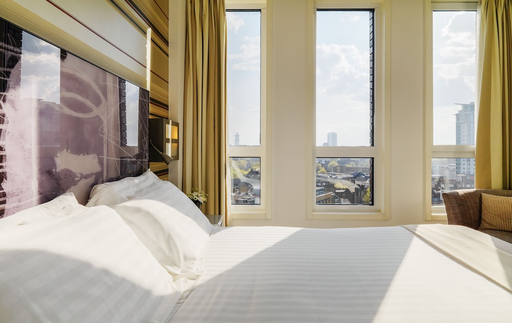 H10 London Waterloo Hotel 10/68