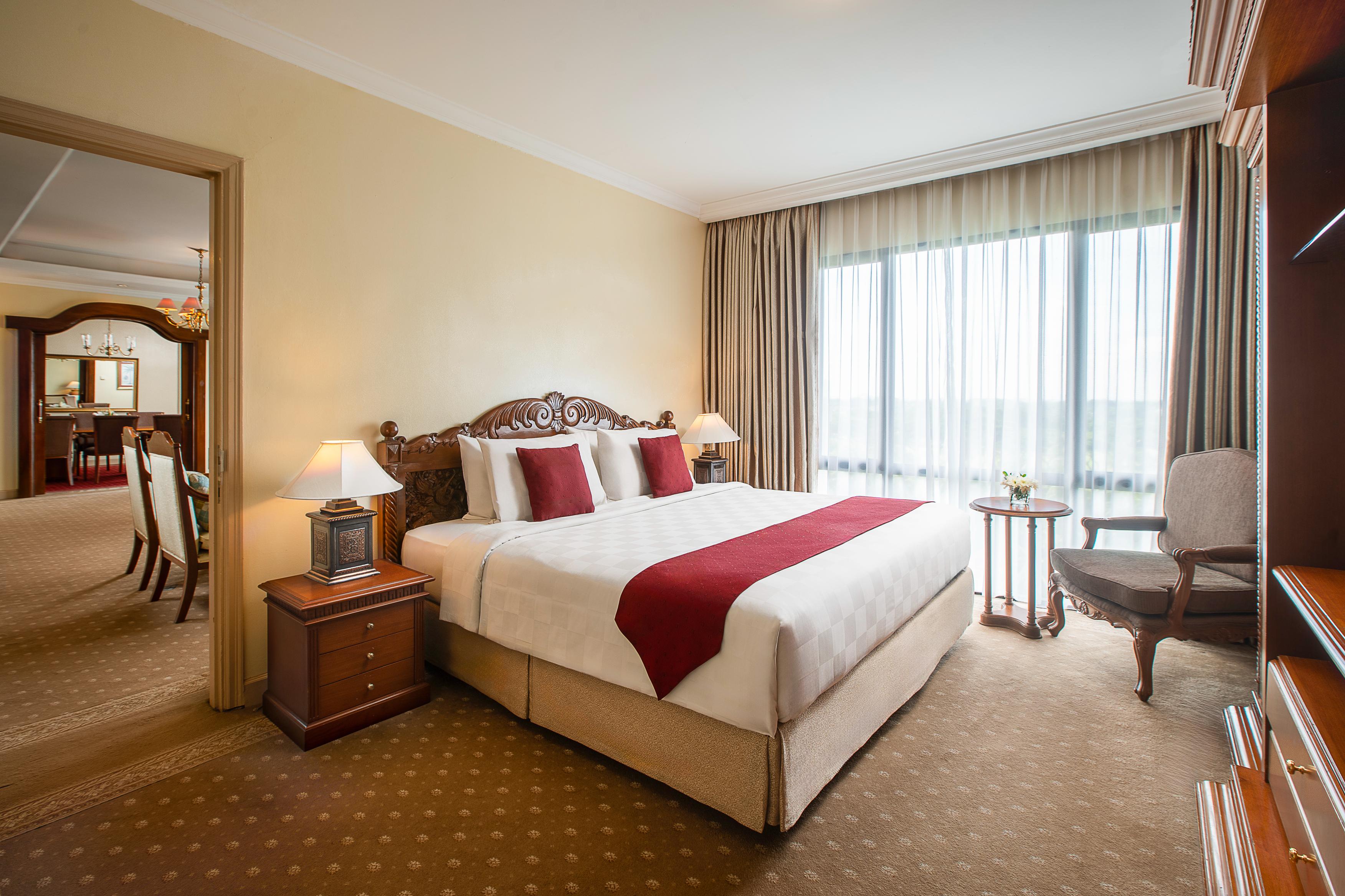 Aryaduta Suite