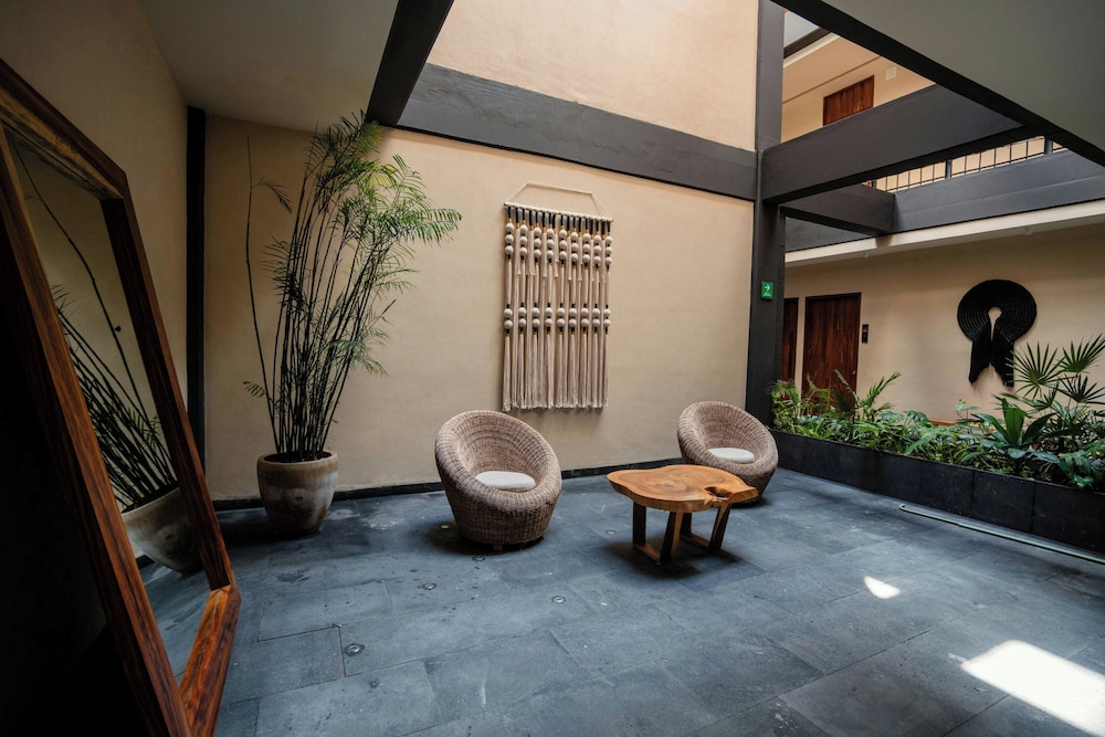Bloom Tulum Apartments by Marriott 67/94