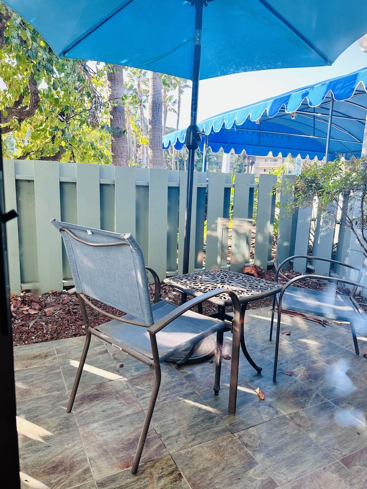 Foghorn Harbor Inn 25/55