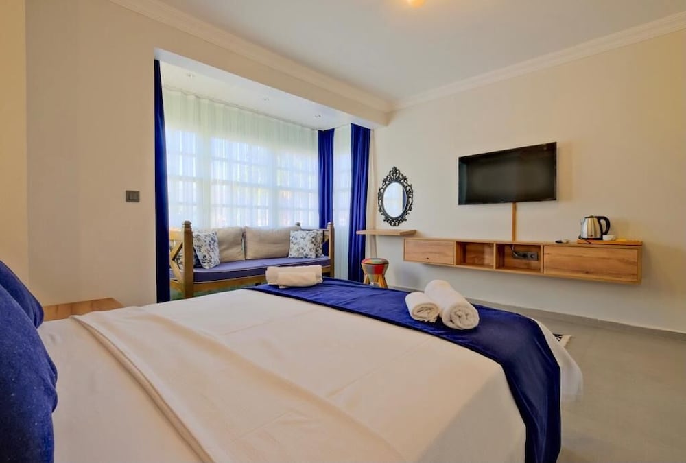 Ciello Suites Hotel 4/24