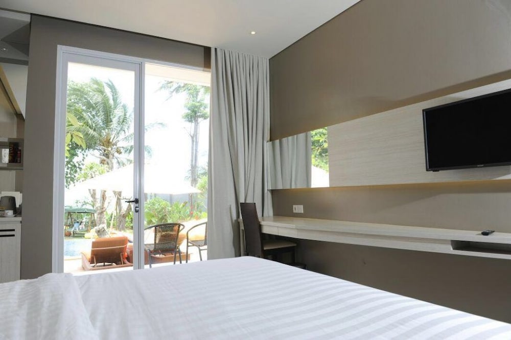 Double G Resort Anyer 5/30