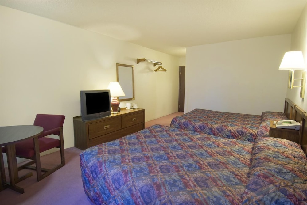 Americas Best Value Inn Laramie 7/11
