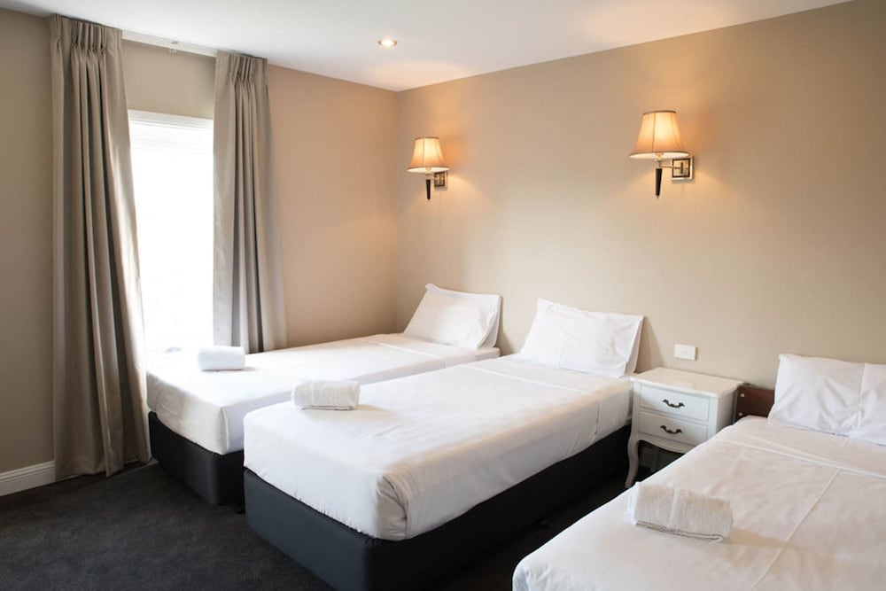 Lily Sands Inn 14/43