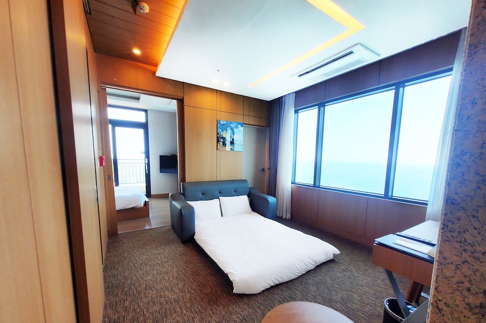 Ramada by Wyndham Gangwon Sokcho 21/34