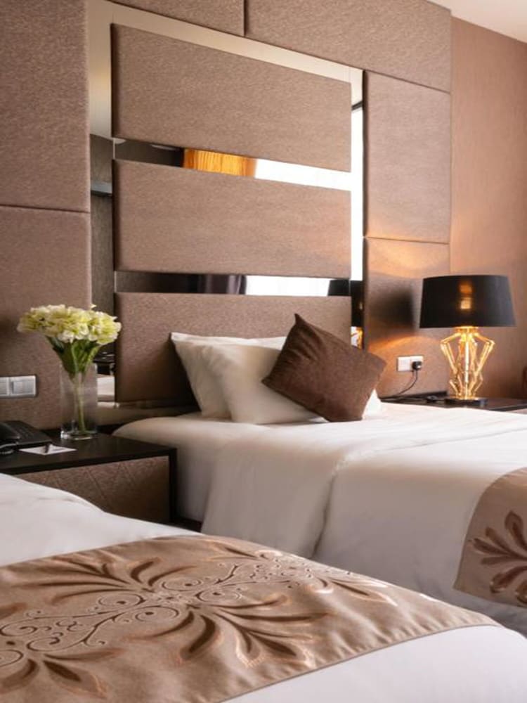 New World Suites 4/43