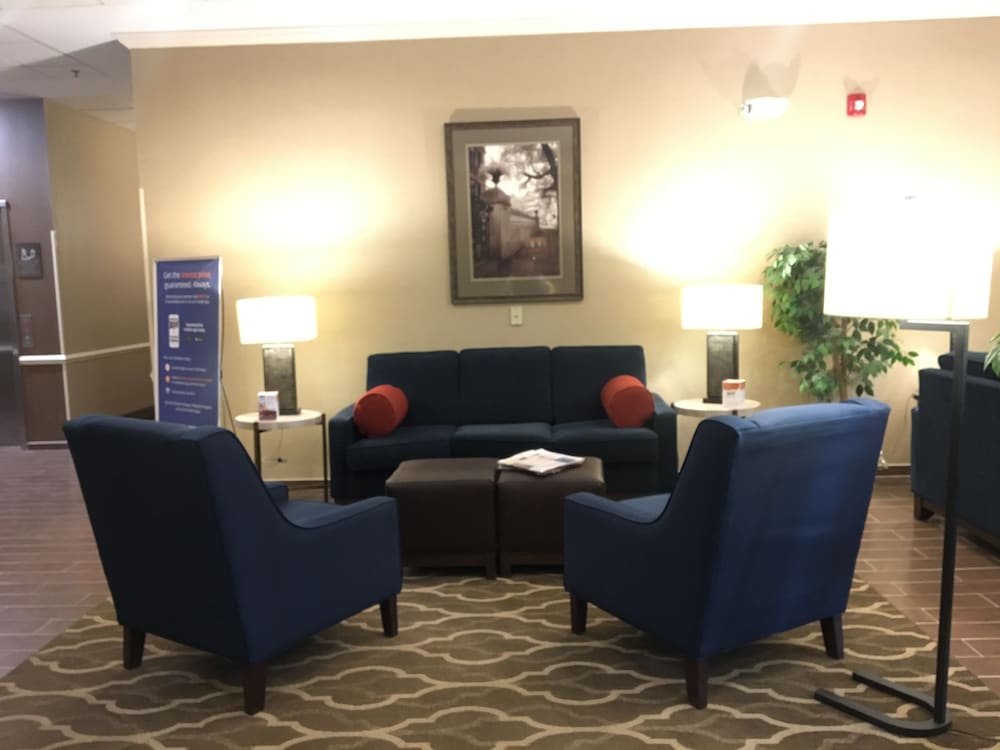 Comfort Inn & Suites Rogersville 24/37