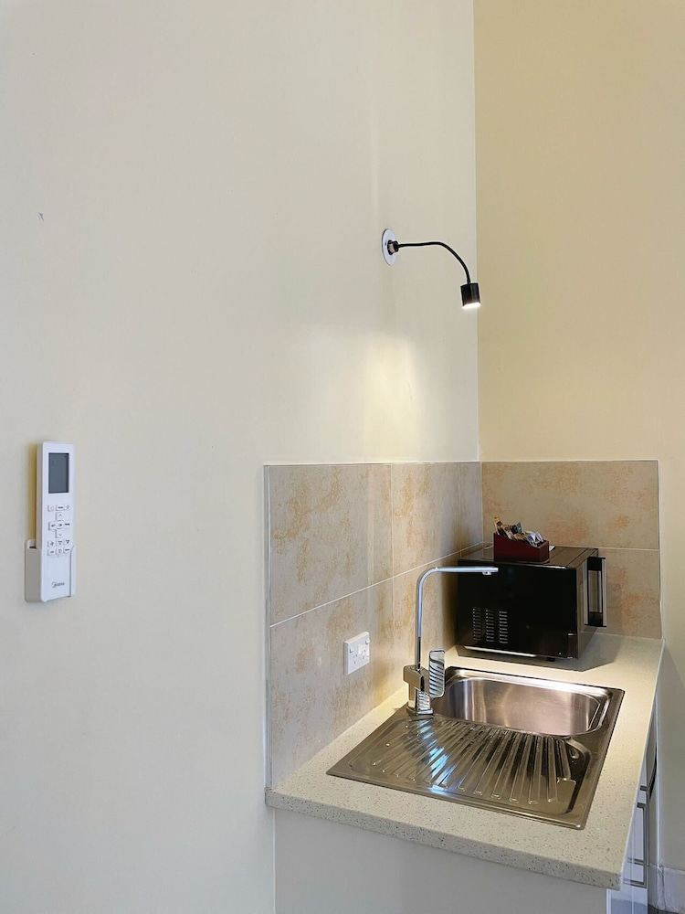 Grand Central Serviced Apartments 12/61