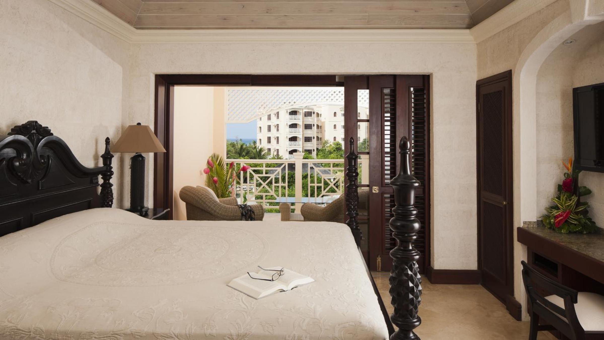 2 Bedrooms, Garden Pool, Park, Suite