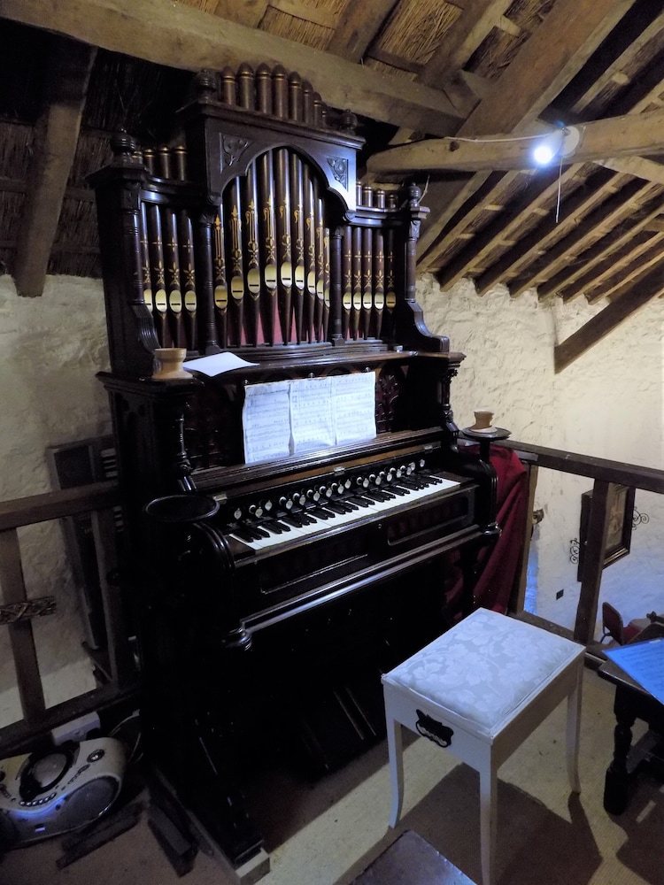 Bickleigh Castle Hotel - Castle 38/64