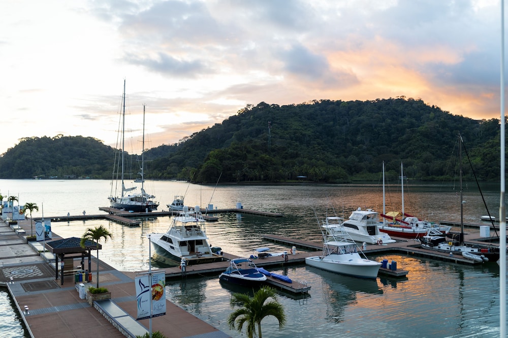 Amaka Ocean Living Lodge 75/82
