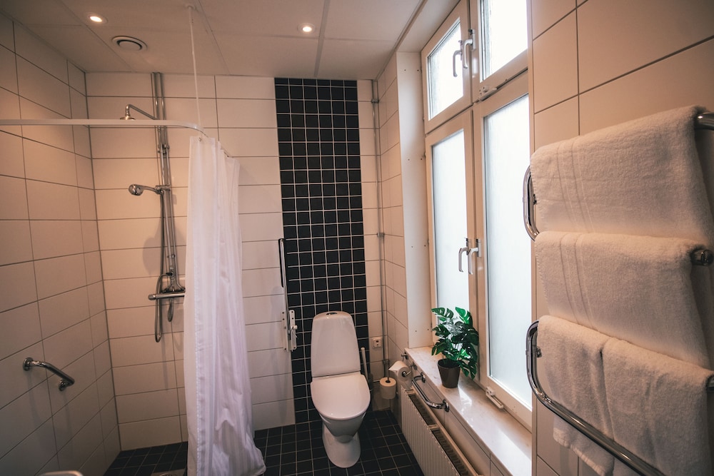 Mojo Hotell 48/50