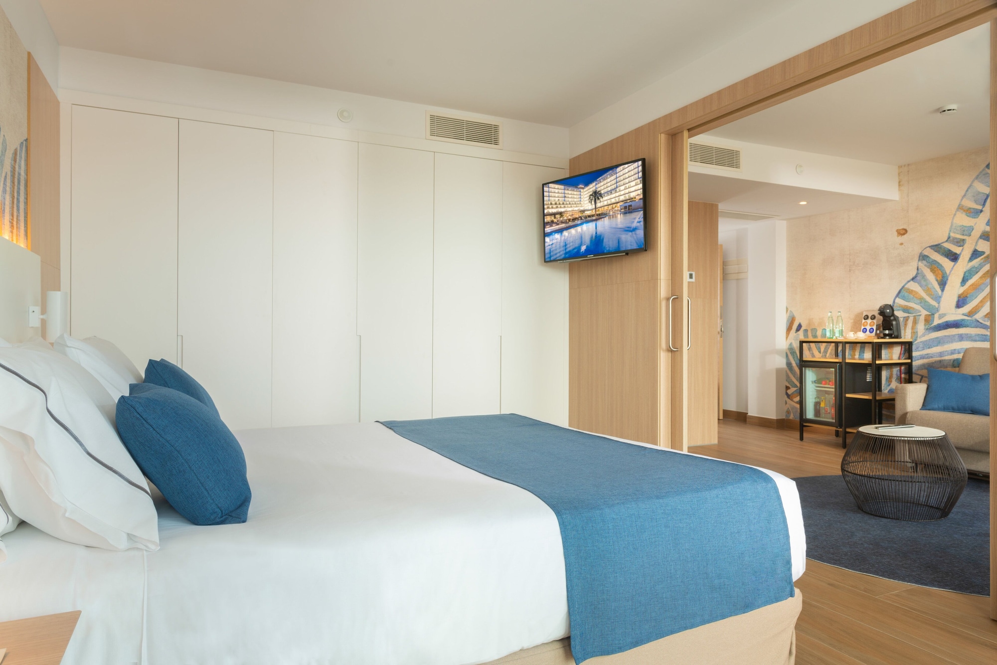 Family Suite, Pool View