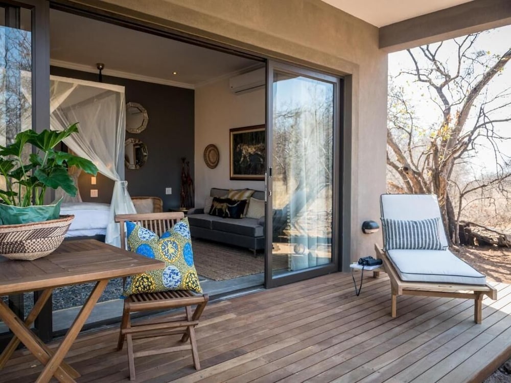 Safari Moon Luxury Bush Lodge 34/50